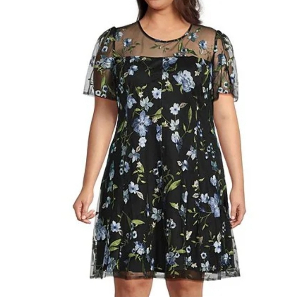Jessica Howard Floral Embroidered Crew Neck Mini Dress Size 22W NwT.
